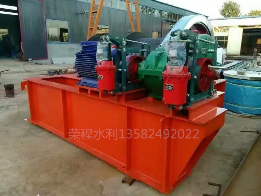 ��?y��)P(y��ng)���]�C(j��)